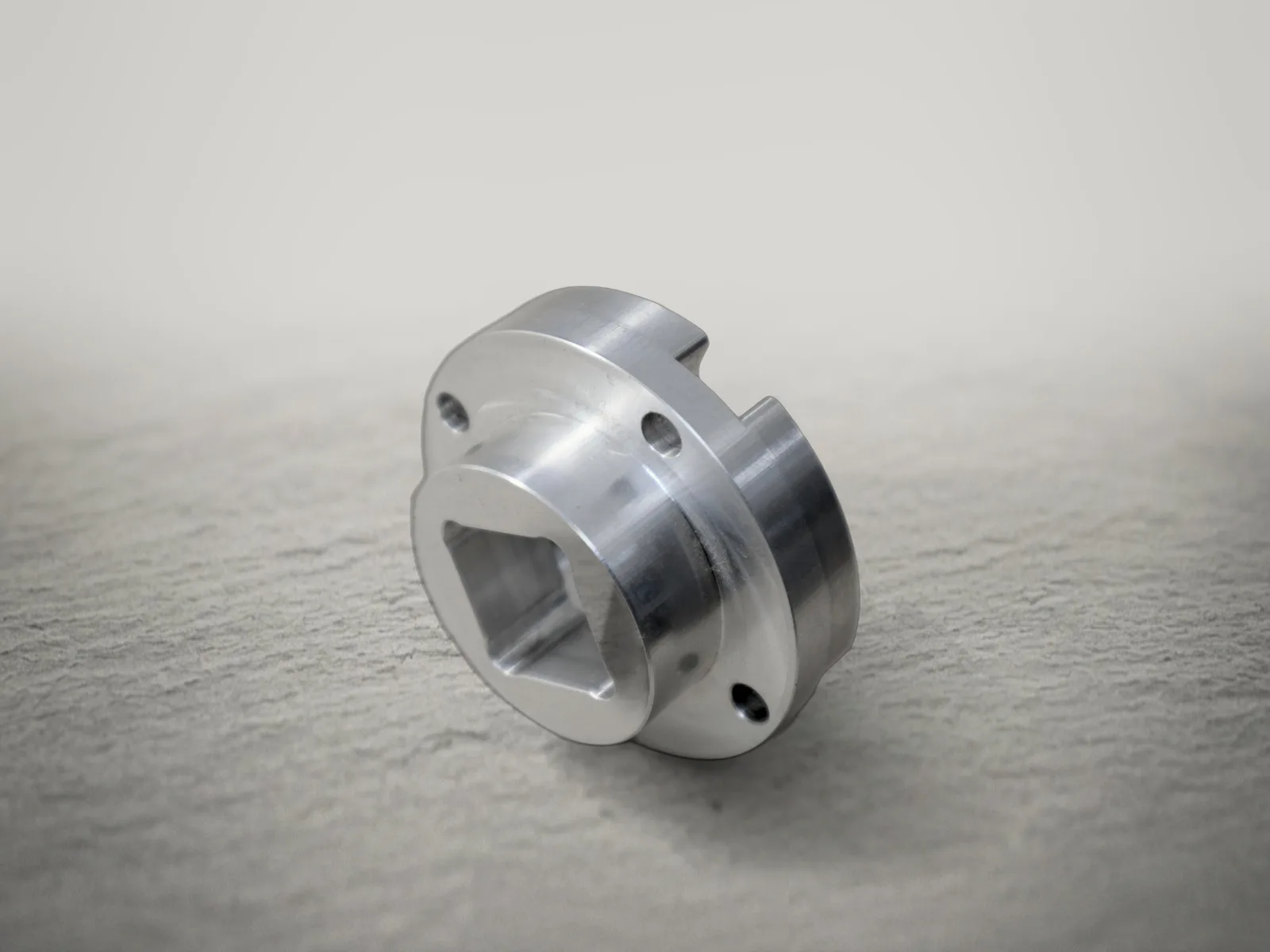 Flanschbuchse mit Vierkant – Aluminium · gedreht und gefräst